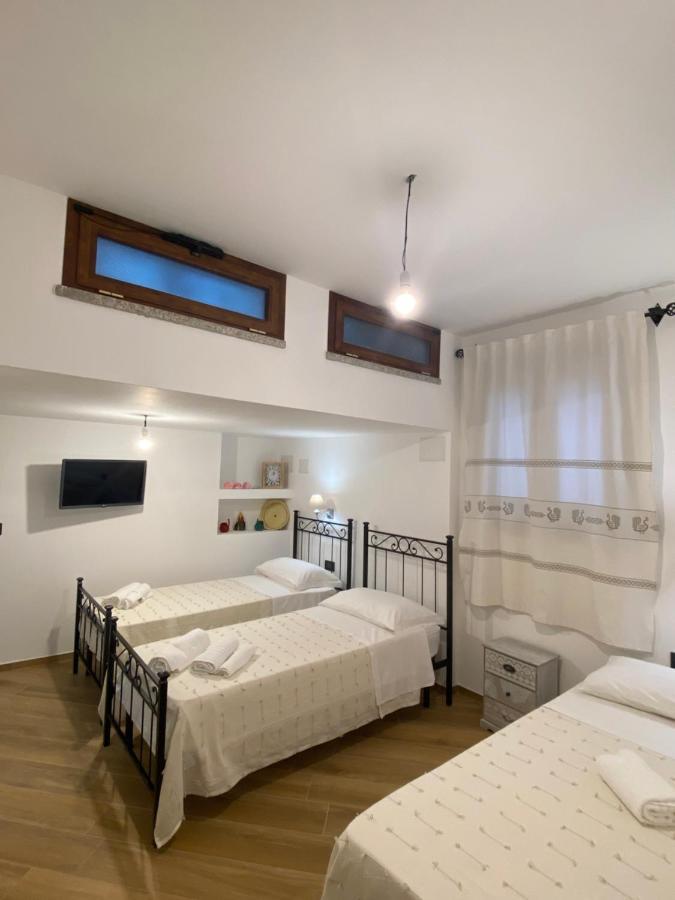 B&B Peonia Orgosolo Buitenkant foto