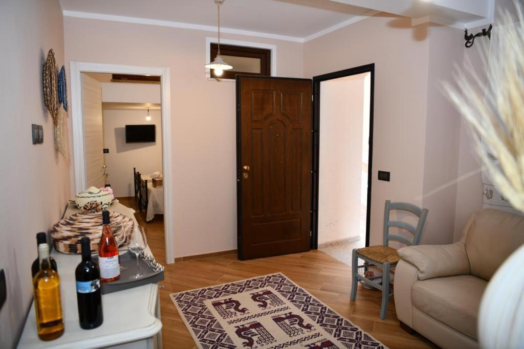 B&B Peonia Orgosolo Buitenkant foto