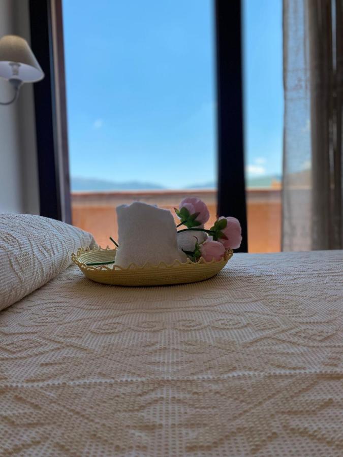 B&B Peonia Orgosolo Buitenkant foto