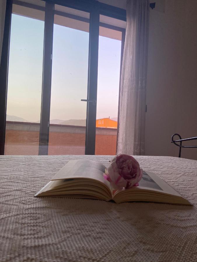 B&B Peonia Orgosolo Buitenkant foto