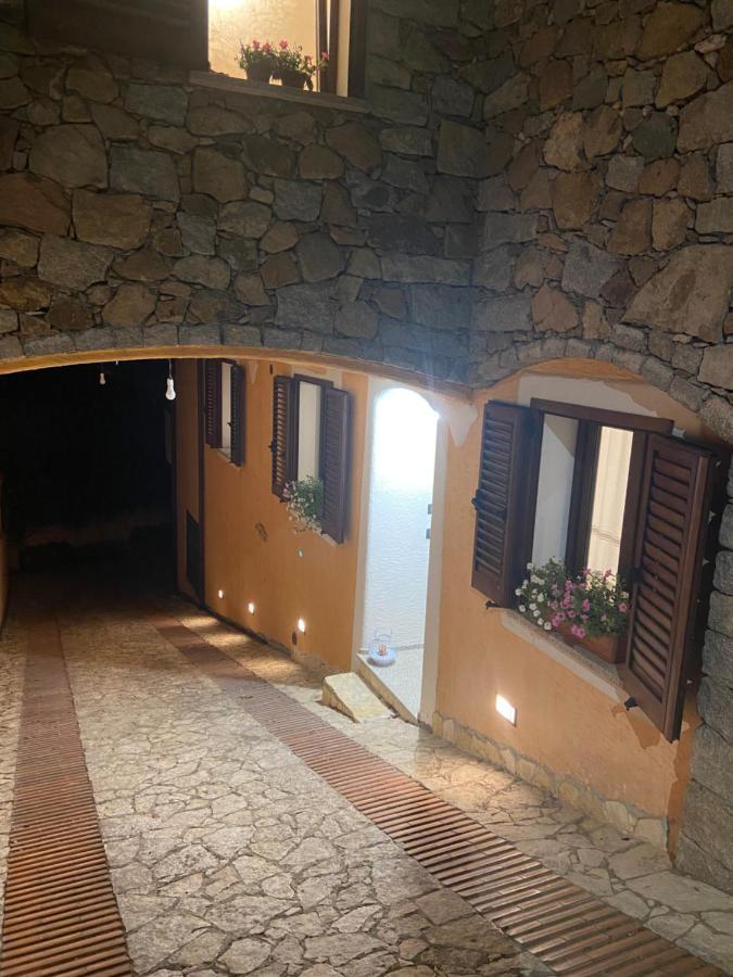 B&B Peonia Orgosolo Buitenkant foto